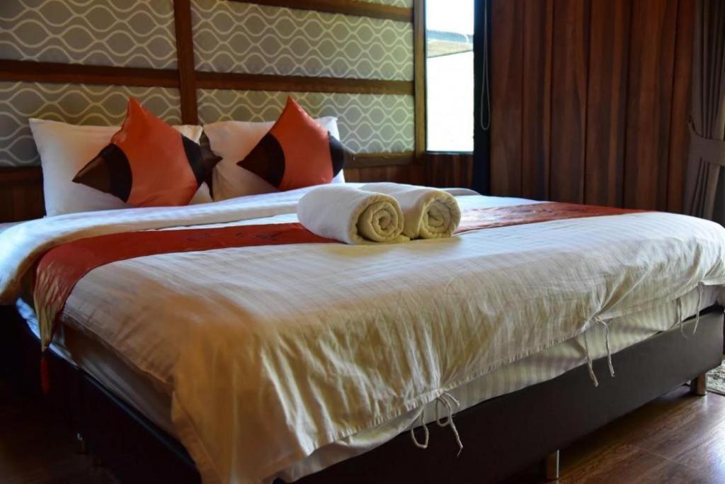Dusit Talai Resort Mu Si Esterno foto