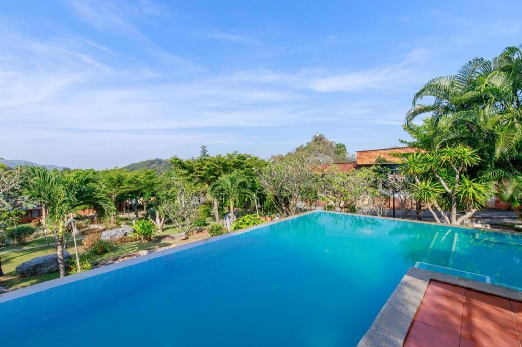 Dusit Talai Resort Mu Si Esterno foto