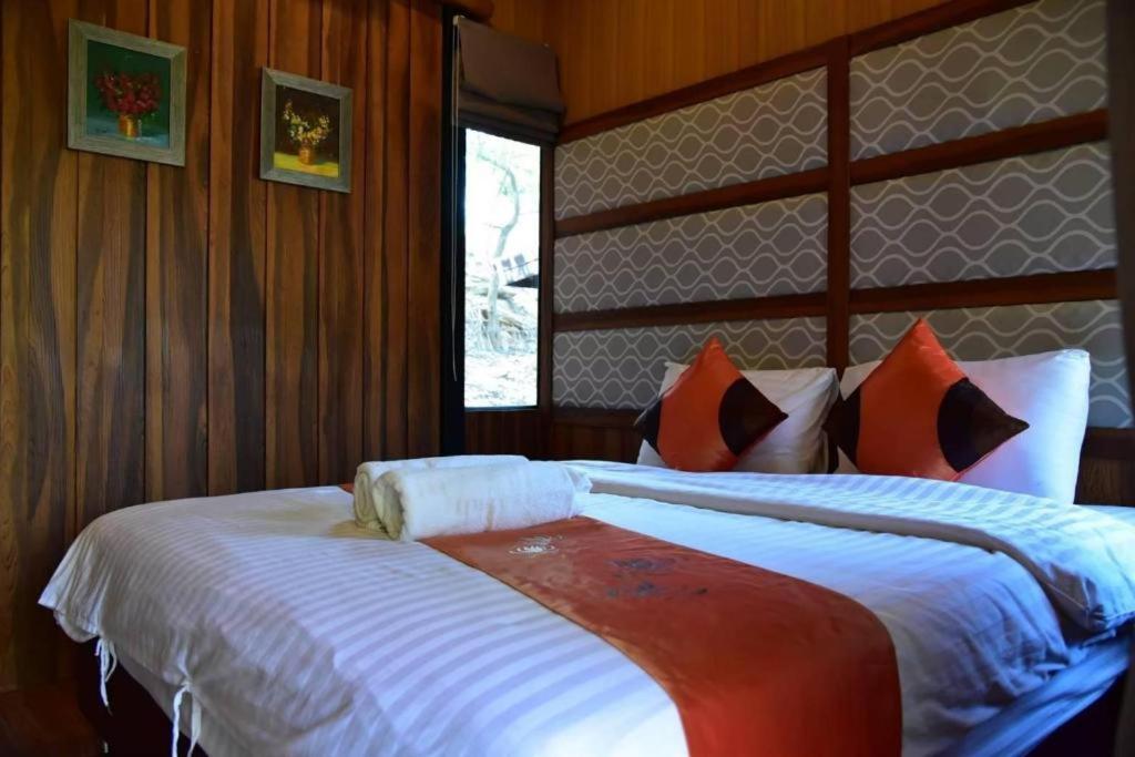 Dusit Talai Resort Mu Si Esterno foto