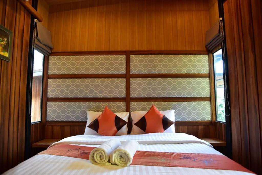 Dusit Talai Resort Mu Si Esterno foto